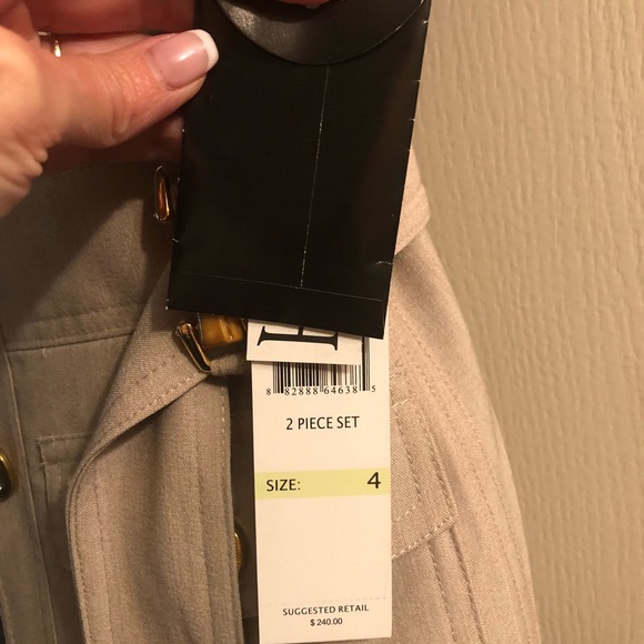 2 piece set - Picture 3 of 5